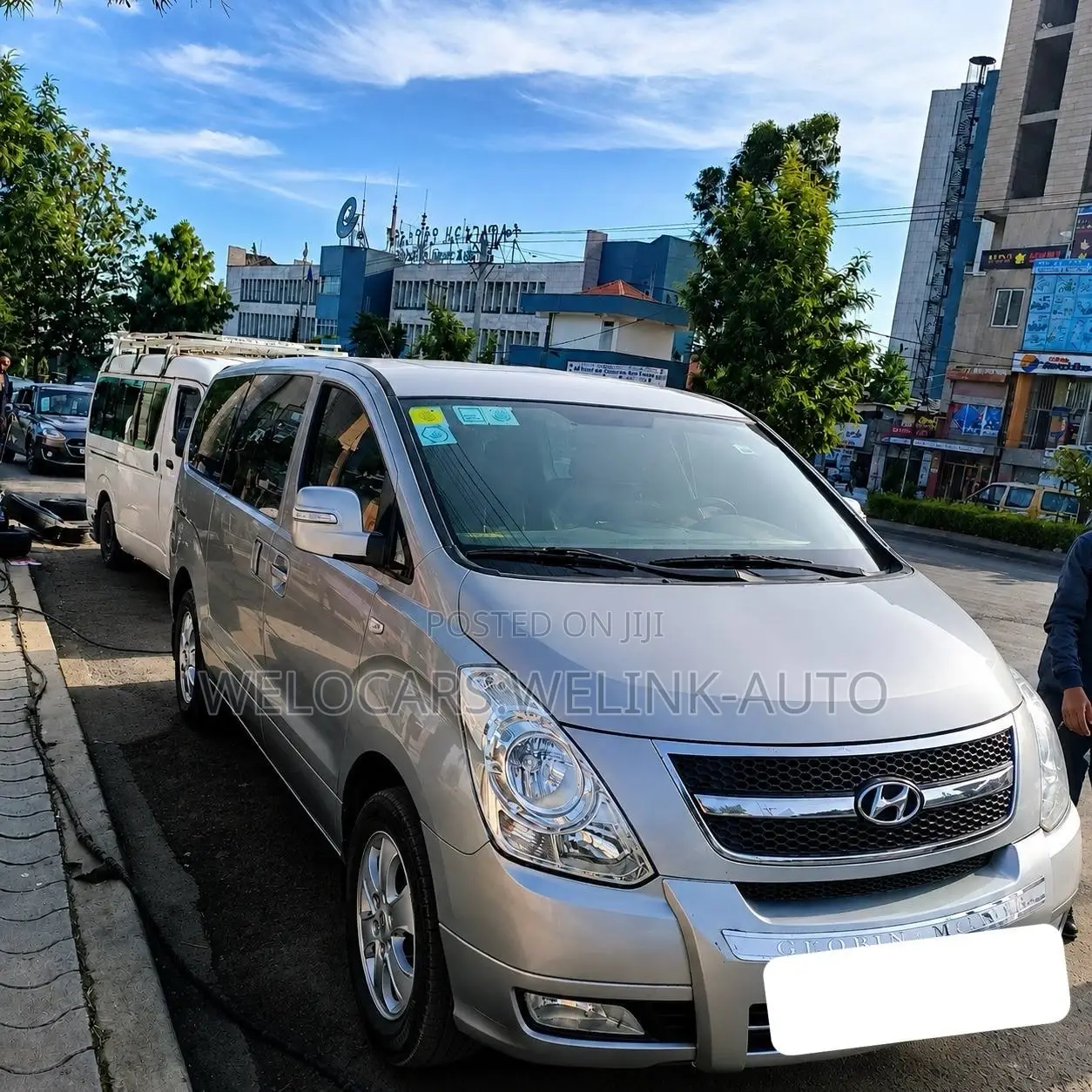 Hyundai H1 2015 Silver