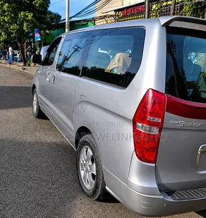 Hyundai H1 2015 Silver