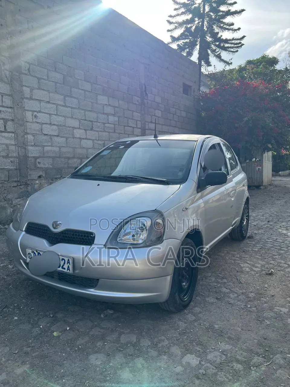 Toyota Vitz 2001 Silver