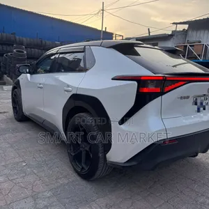 Toyota bZ4X 2023 White