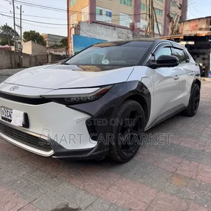 Toyota bZ4X 2023 White