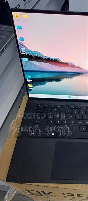 New Laptop Dell XPS 15 16GB Intel Core i7 SSD 512GB
