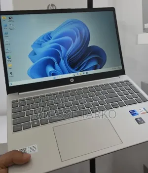 New Laptop HP Stream Notebook 16GB Intel Core i7 SSD 512GB