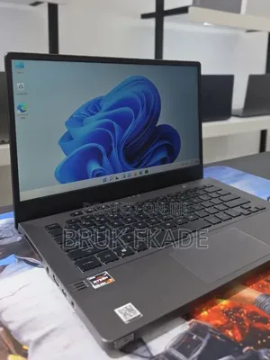 New Laptop Asus ROG Zephyrus G15 16GB AMD Ryzen 7 SSD 512GB