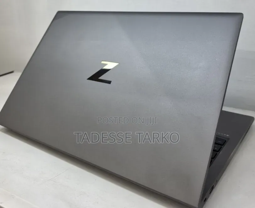 New Laptop HP ZBook Studio G8 16GB Intel Core i7 SSD 512GB