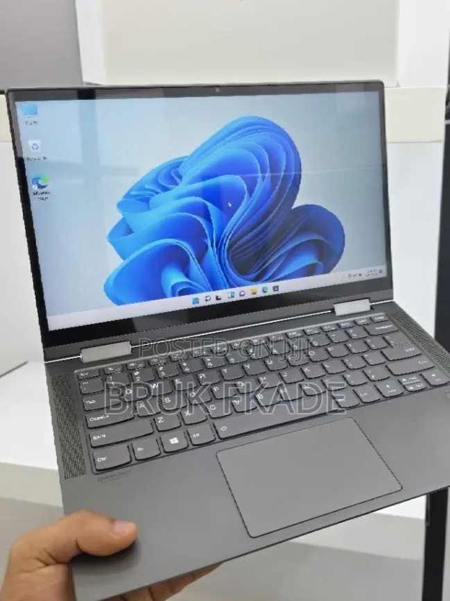 New Laptop Lenovo ThinkPad X390 Yoga 16GB Intel Core i5 SSD 512GB
