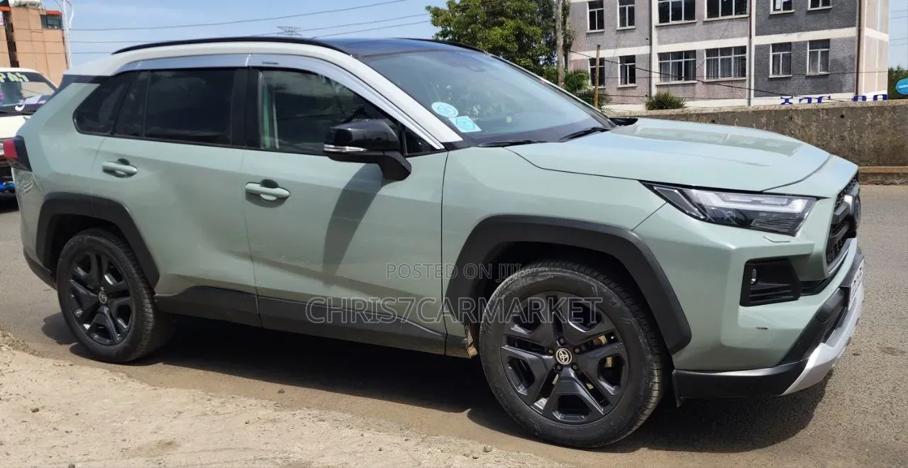 Toyota RAV4 Adventure AWD 2023 Gray