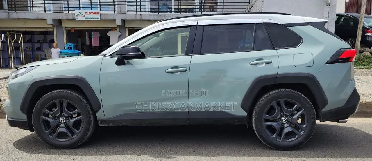 Toyota RAV4 Adventure AWD 2023 Gray