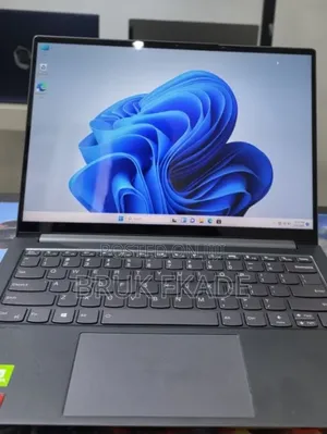 New Laptop Lenovo ThinkPad Yoga 16GB AMD Ryzen 7 SSD 512GB