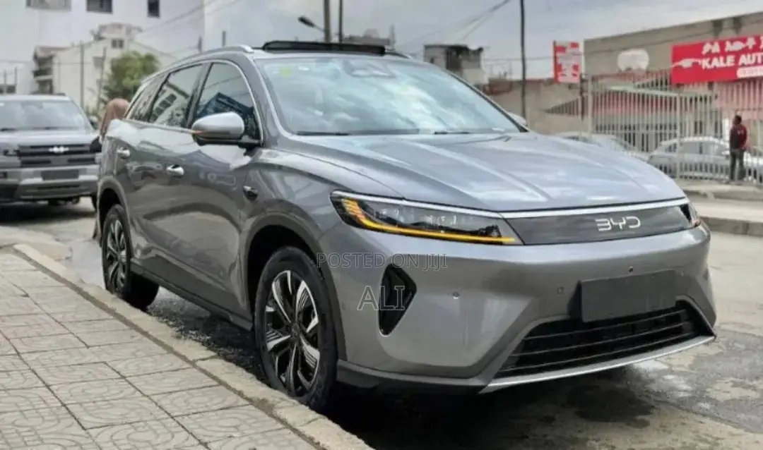 New BYD Seal DM-i 2025 Silver