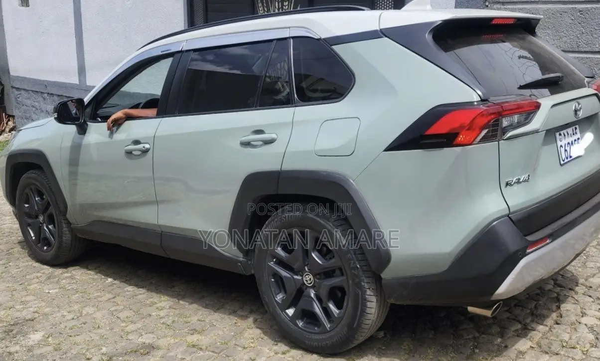 Toyota RAV4 2023