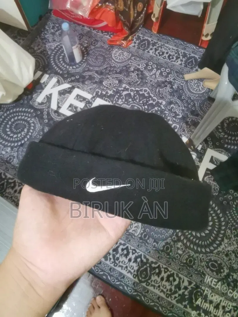 Brimless Bonnet