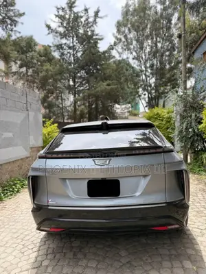 Cadillac Lyriq 2022 Beige