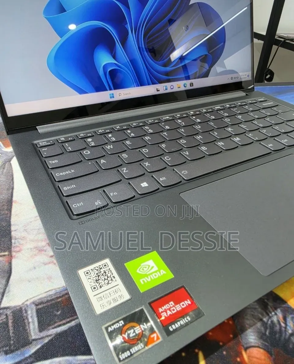 New Laptop Lenovo Yoga 3 16GB AMD Ryzen 7 SSD 512GB