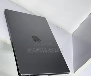 New Laptop Apple MacBook Pro M1 16GB Apple M1 Pro SSD 512GB