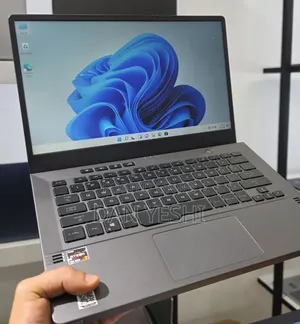 New Laptop Asus ROG Zephyrus G14 16GB AMD Ryzen 7 SSD 512GB