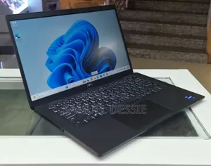 New Laptop Dell Latitude 7420 16GB Intel Core i7 SSD 512GB