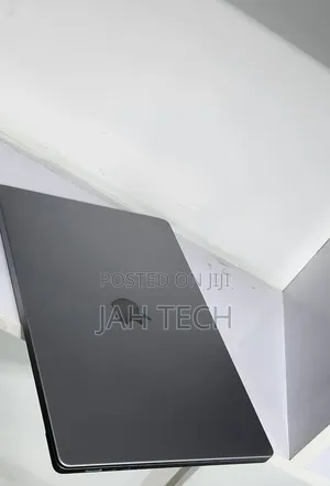 New Laptop Apple MacBook Pro M1 16GB Apple M1 Pro SSD 512GB