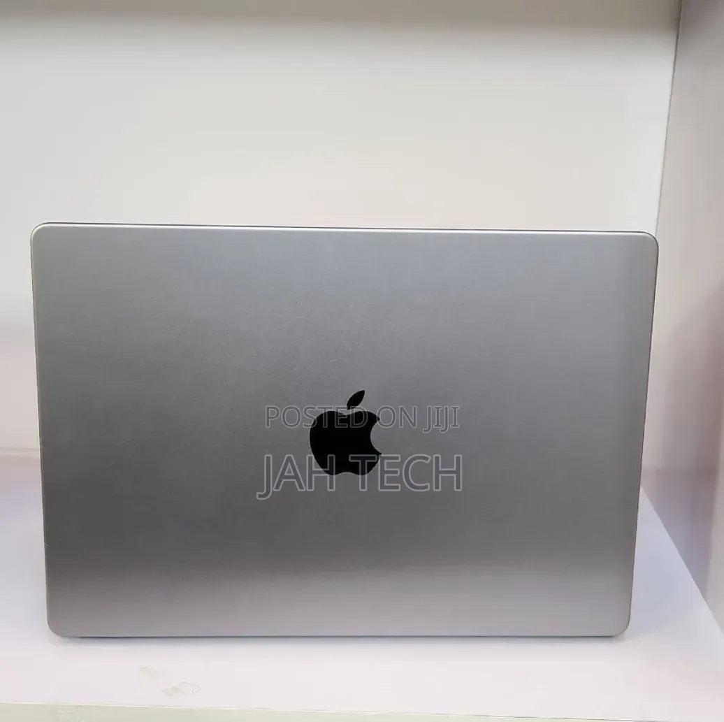 New Laptop Apple MacBook Pro M1 16GB Apple M1 Pro SSD 512GB