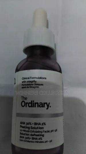 Ordinary የፊት ማስዋቢያ