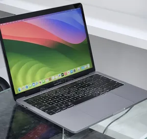 New Laptop Apple MacBook Pro 2019 16GB Intel Core i7 SSD 256GB