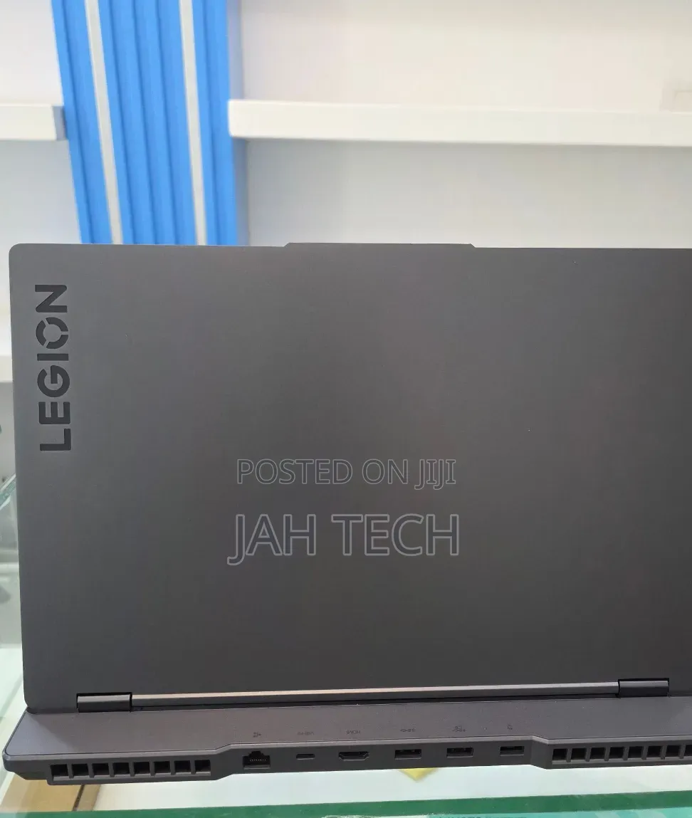 New Laptop Lenovo Legion 5 24GB Intel Core i7 SSD 1T