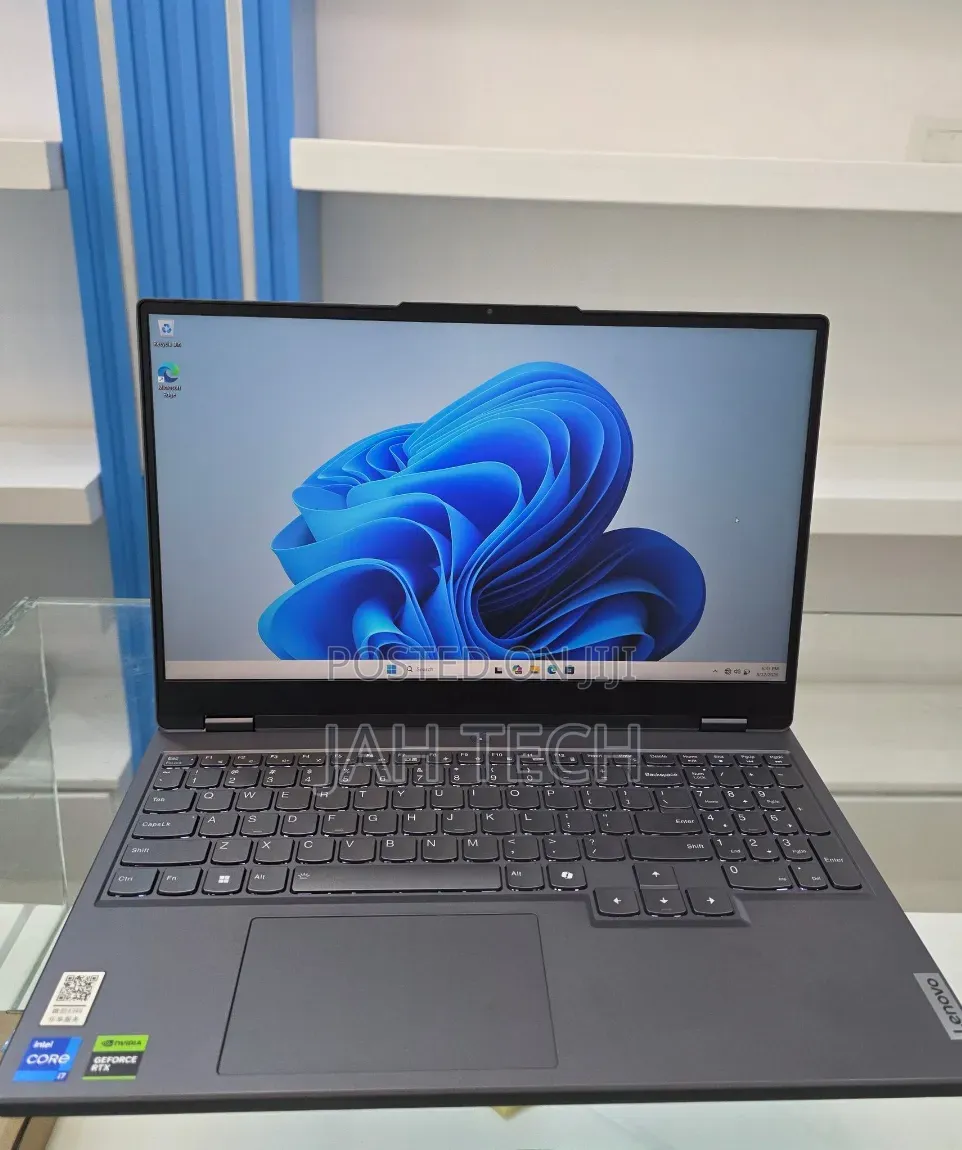 New Laptop Lenovo Legion 5 24GB Intel Core i7 SSD 1T