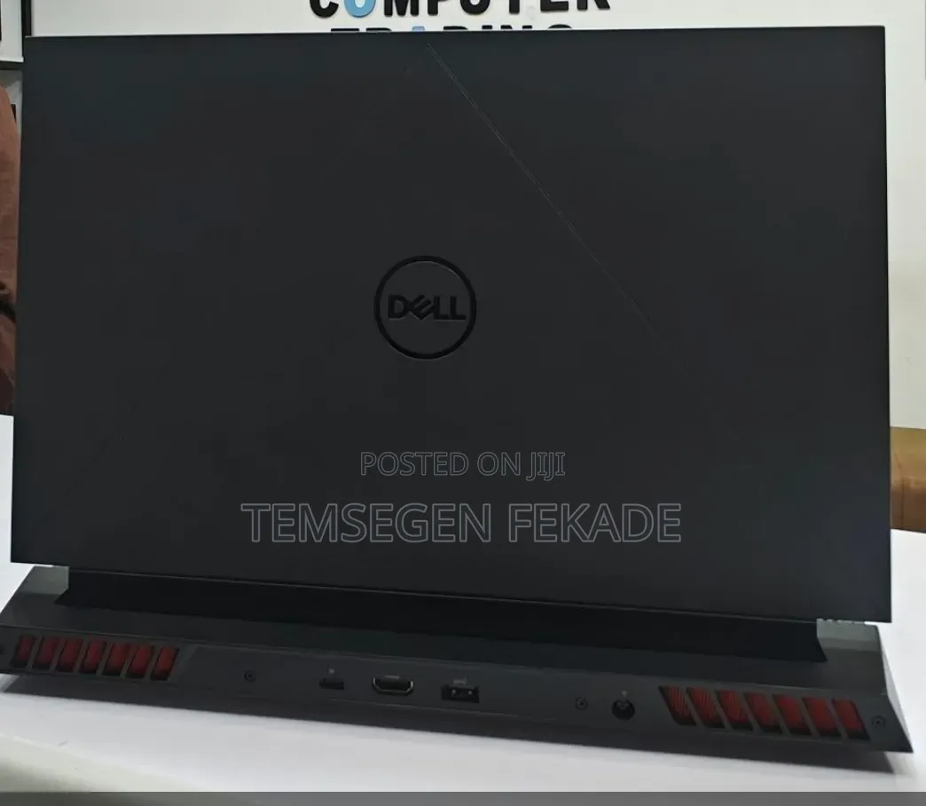 New Laptop Dell G15 5535 16GB Intel Core i7 SSD 512GB
