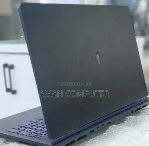 New Laptop Alienware X16 r1 32GB Intel Core Ultra 9 SSD 1T