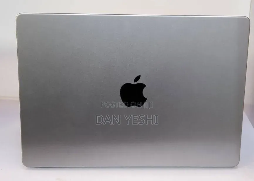 New Laptop Apple MacBook 16GB Apple M1 Pro SSD 512GB