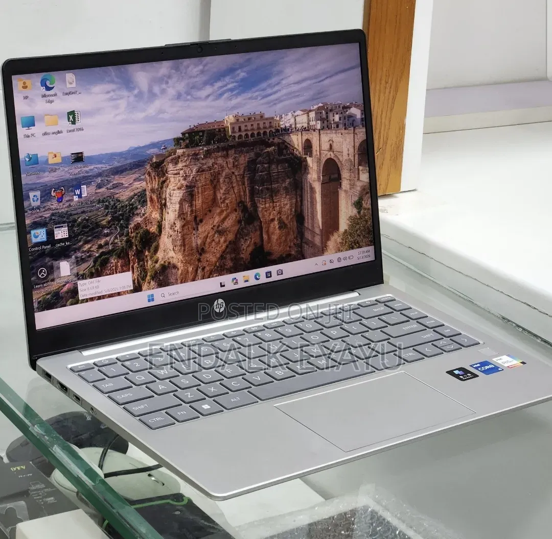 New Laptop HP Stream Notebook 16GB Intel Core i5 SSD 512GB