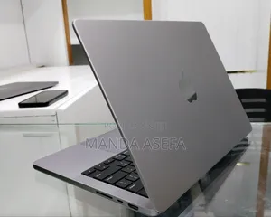 New Laptop Apple MacBook Pro M1 16GB Apple M1 Pro SSD 512GB