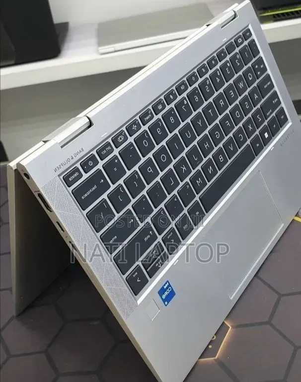New Laptop HP EliteBook x360 1030 G8 16GB Intel Core i5 SSD 512GB