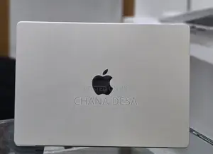 New Apple MacBook Pro 2025 M5 14-inch 16GB Apple M5 Pro SSD 512GB