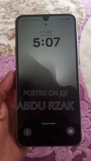 New Samsung Galaxy A17 128 GB Purple