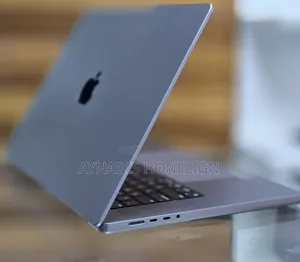 New Laptop Apple MacBook Pro M1 32GB Apple M1 Pro SSD 512GB