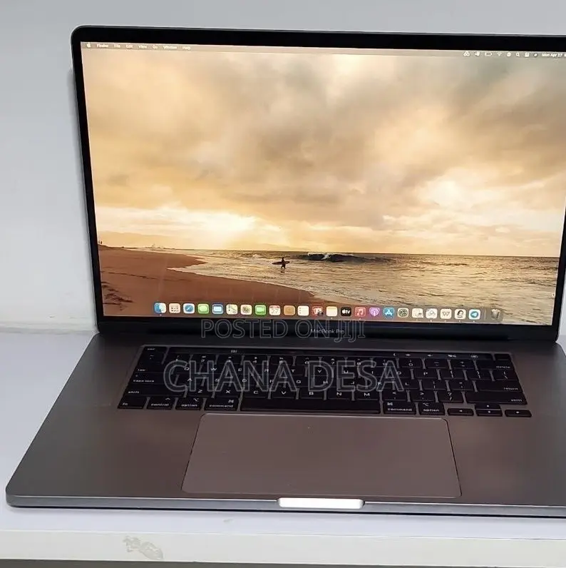 New Laptop Apple MacBook Pro 2019 32GB Intel Core i9 SSD 1T