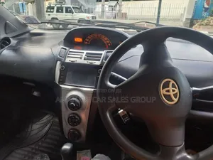 Toyota Yaris 2008 Gray