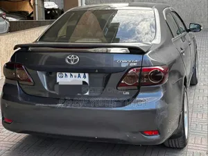 Toyota Corolla 2012 Gray