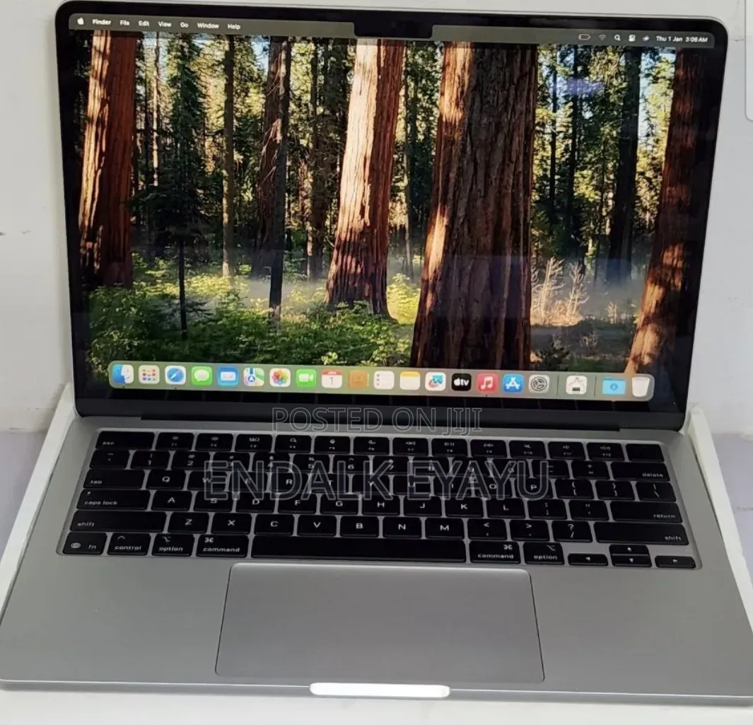 New Laptop Apple MacBook Air 2025 M4 13-inch 16GB Apple M4 SSD 256GB