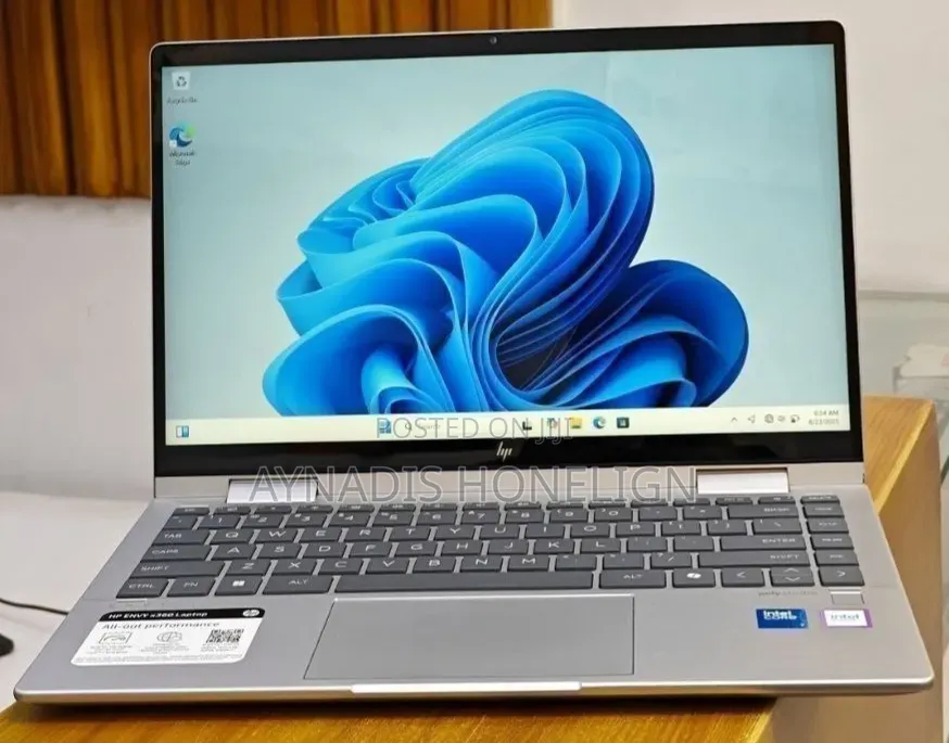 New Laptop HP Envy x360 16GB Intel Core i7 SSD 1T