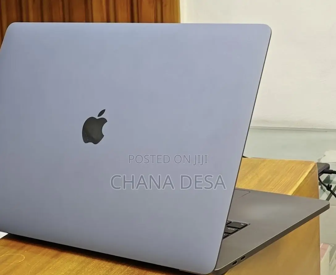 New Laptop Apple MacBook Pro 2019 16GB Intel Core i7 SSD 512GB