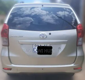 Toyota Avanza 2016 Gold
