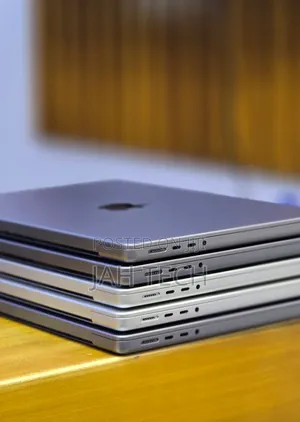 New Laptop Apple MacBook Pro M1 16GB Apple M1 Pro SSD 512GB