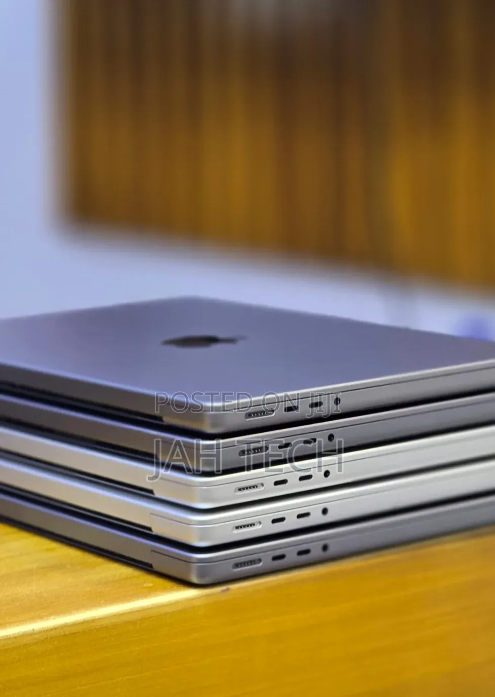 New Laptop Apple MacBook Pro M1 16GB Apple M1 Pro SSD 512GB