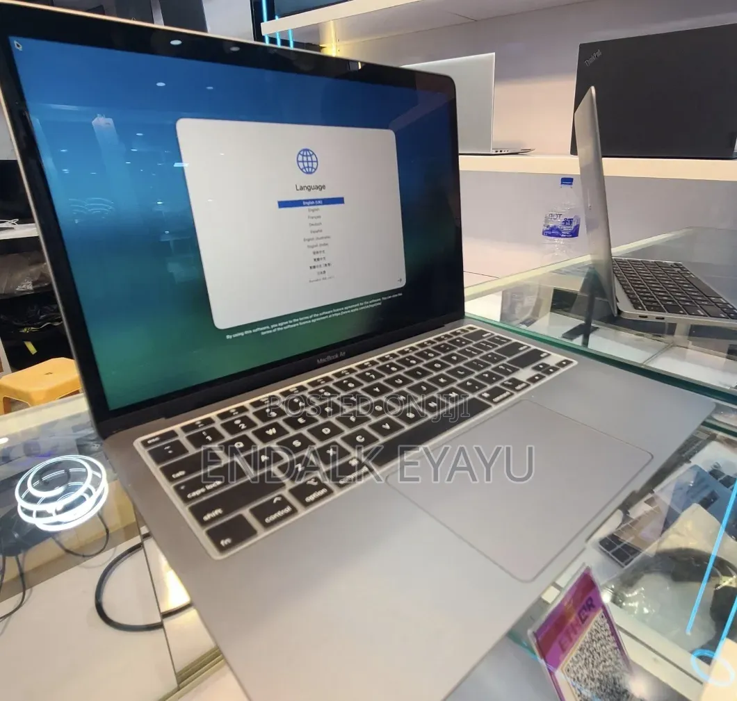 New Laptop Apple MacBook Air 2020 M1 16GB Apple M1 SSD 512GB