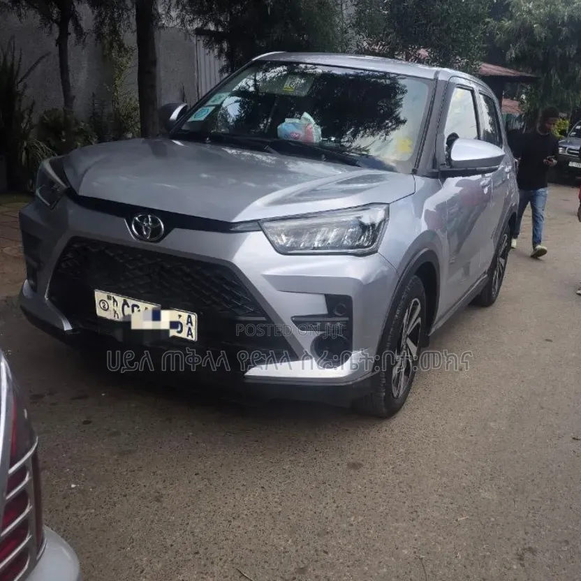Toyota Raize 2022 Off white