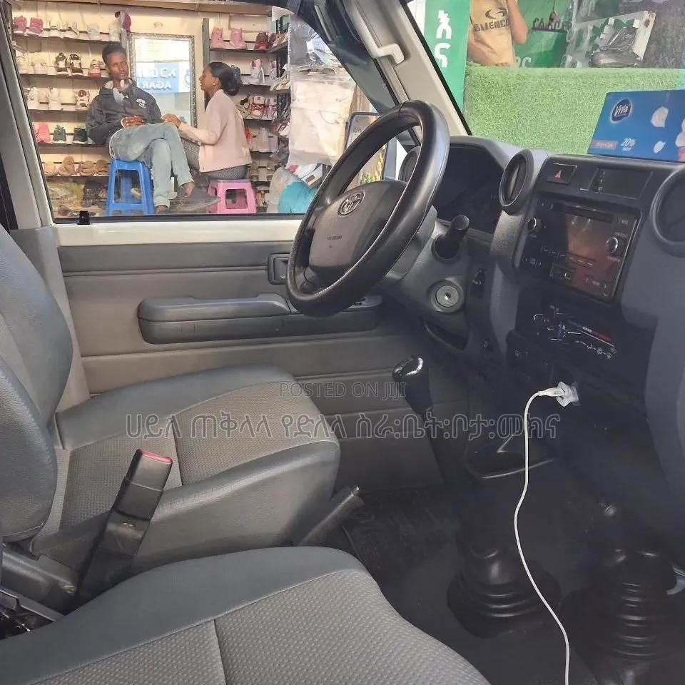 Toyota Land Cruiser 2020 Off white