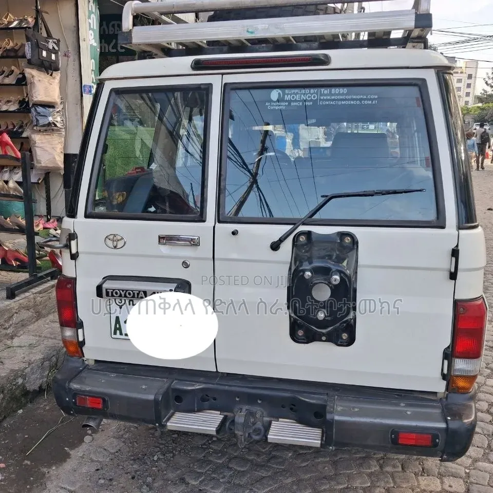 Toyota Land Cruiser 2020 Off white