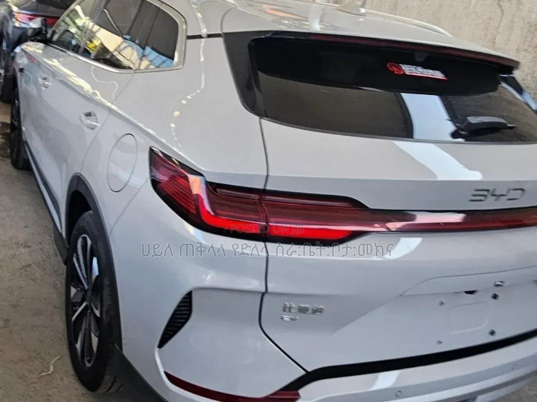New BYD Song Plus 2025 Pink